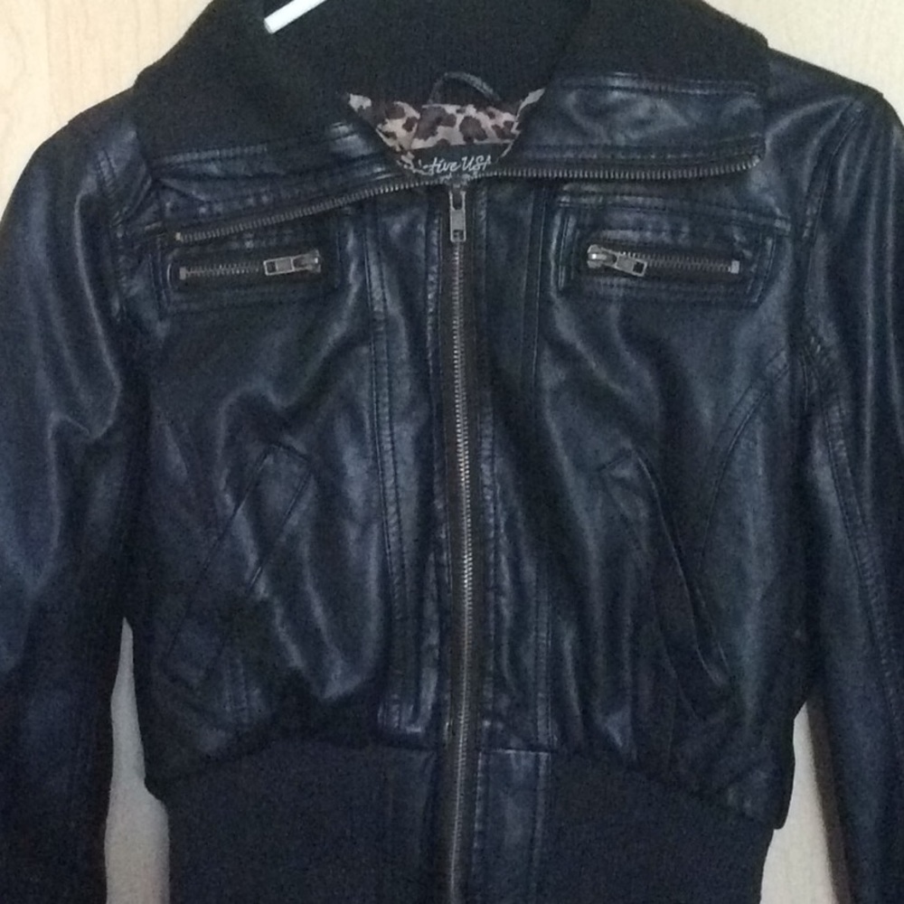 Jacket - Picture 2 of 3